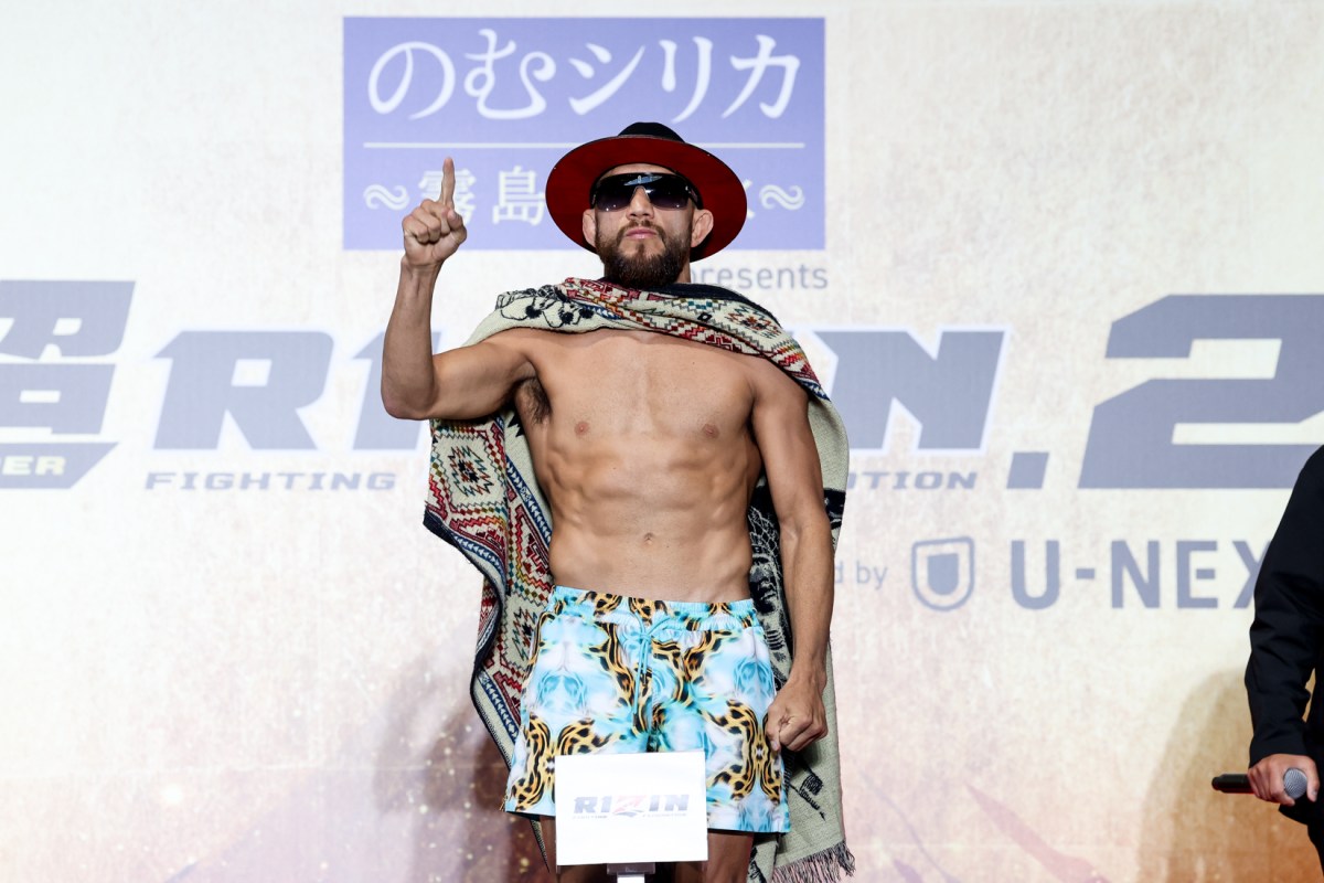 Bellator MMA Bantamweight Juan Archuleta takes the RIZIN FF Championship Belt in a True Cross Promotional bout